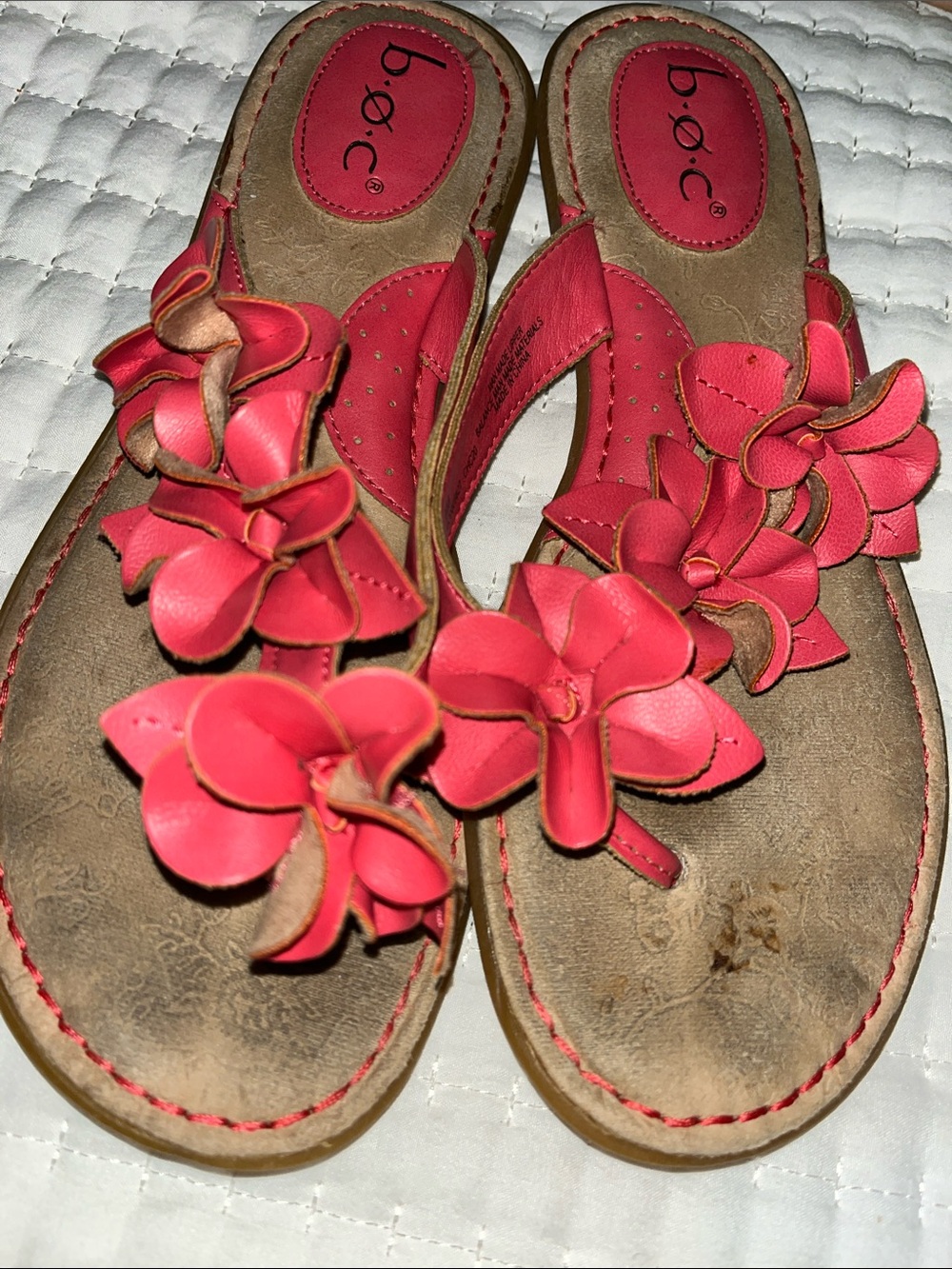 b.o.c. Coral Adie Floral Thong Sandal Great Condition sz 8